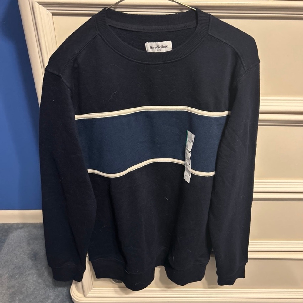 Men’s crewneck sweatshirt